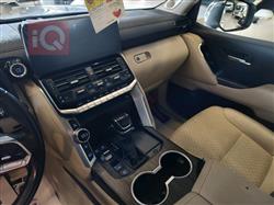 تۆیۆتا لاند کروزەر